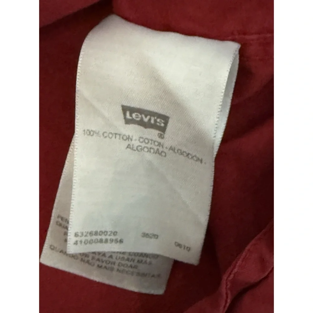 Vintage Levi's Mens Button Down Shirt Classic Fit Size L Red‎ Long Sleeve Pocket
